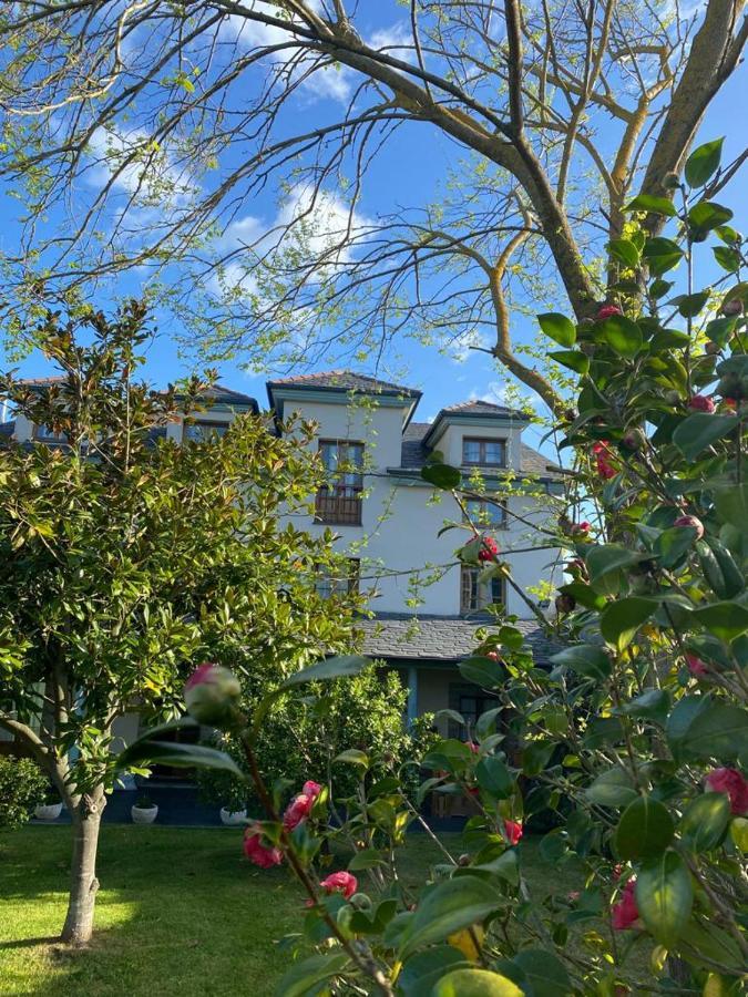 Las Casonas de Avellaneda Navia Exterior foto