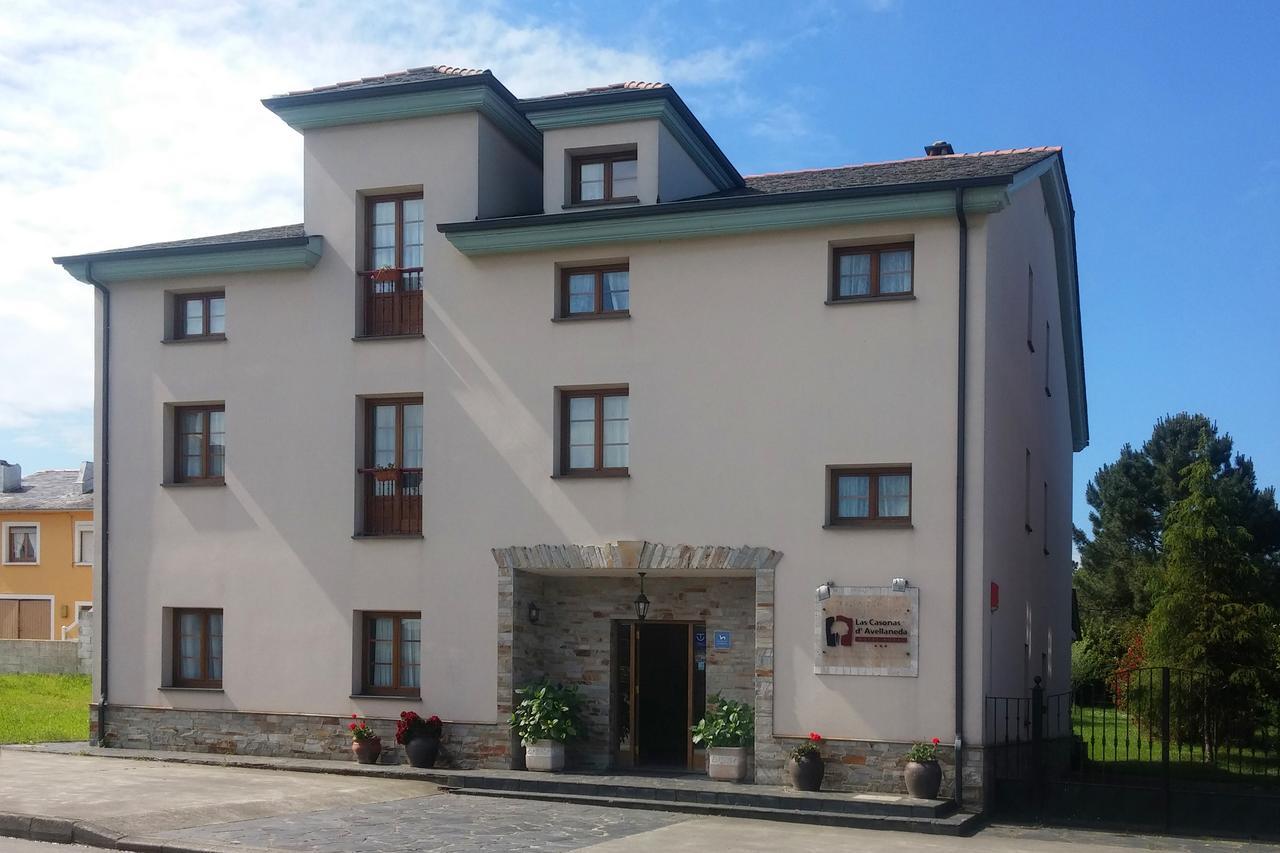 Las Casonas de Avellaneda Navia Exterior foto